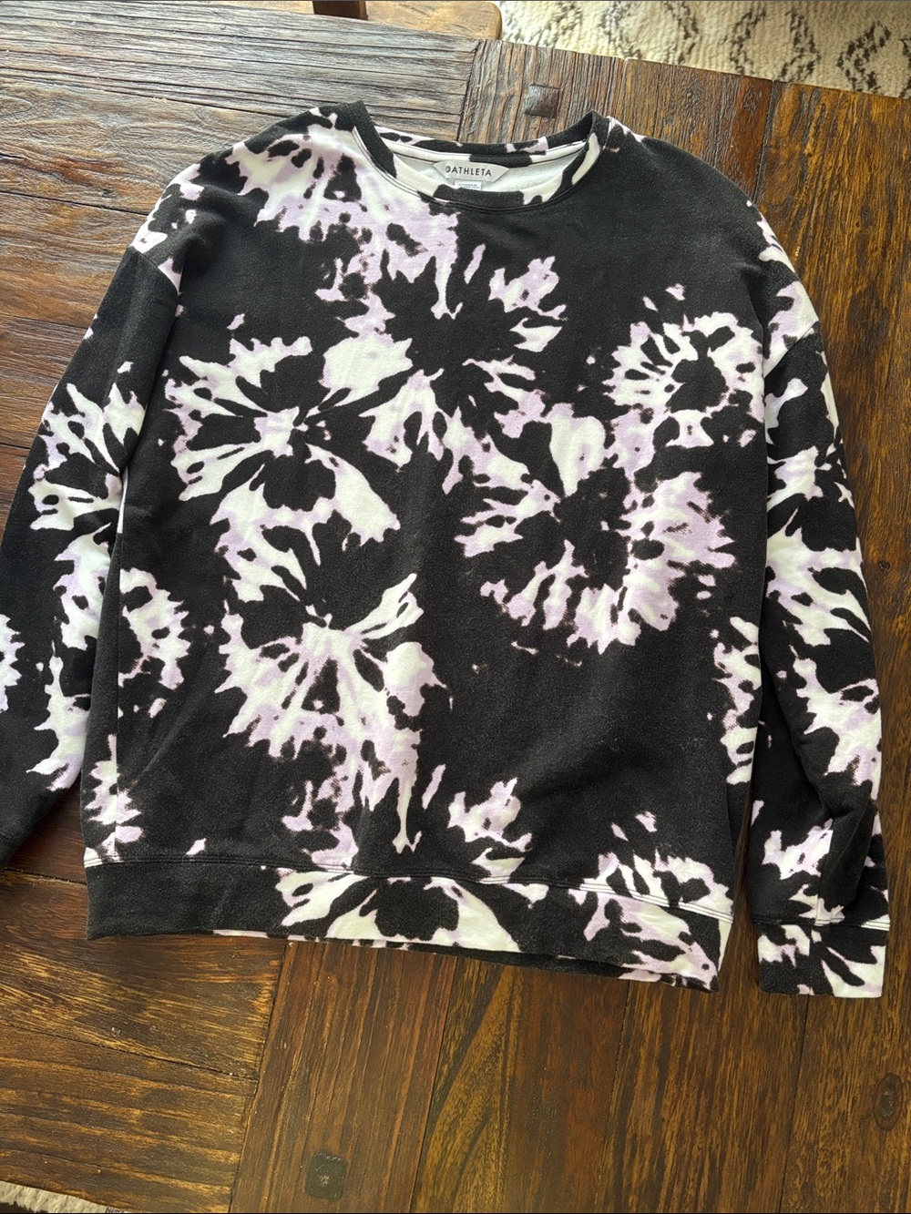 Athleta Black and Lavender Tie-Dye Crew Sweatshirt